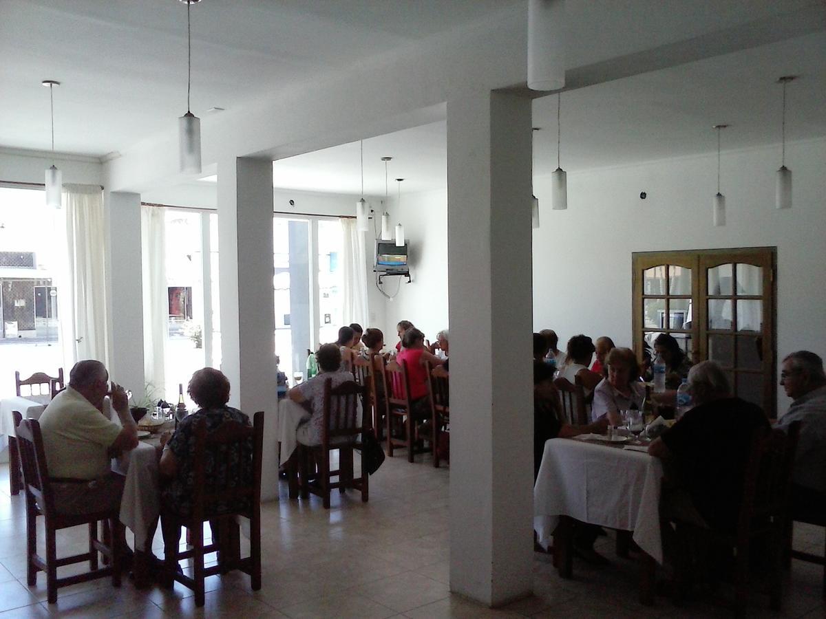 Termas Hotel Cristal Carhue Bagian luar foto